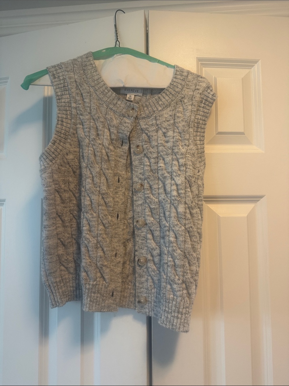 Evereve Gray Cable-Knit Button Front Sleeveless Sweater Vest